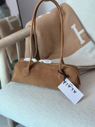 PHOTO-2025-01-22-21-04-01