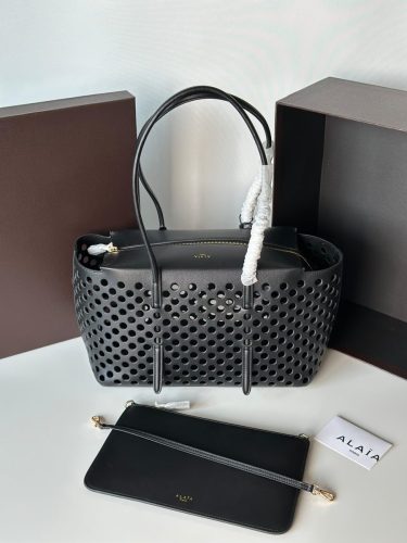 PHOTO-2025-03-13-19-11-48