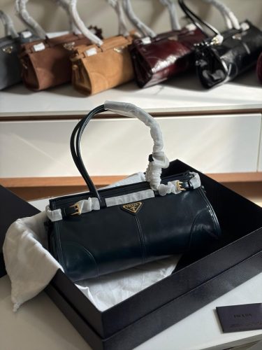 PHOTO-2025-11-14-17-34-39