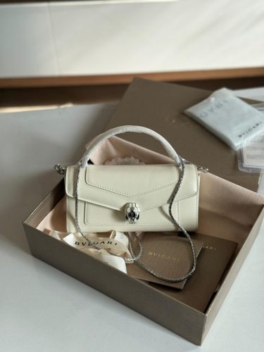 PHOTO-2025-11-17-20-47-22