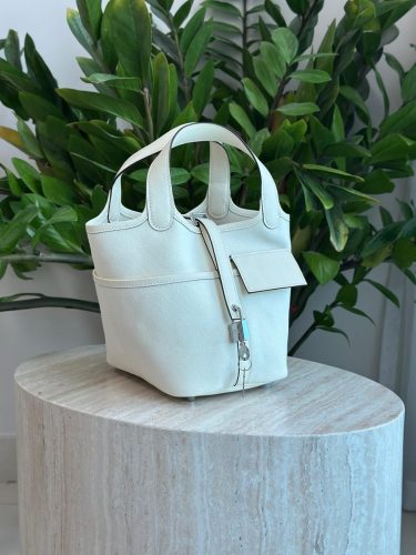 PHOTO-2025-11-26-20-39-27