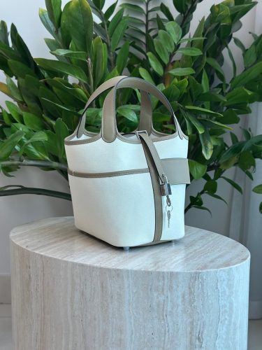 PHOTO-2025-11-26-20-39-31