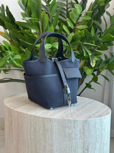 PHOTO-2025-11-26-20-40-08