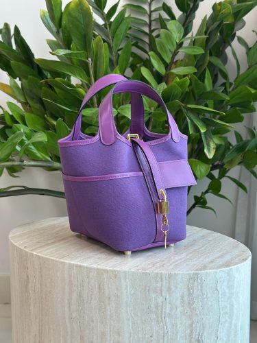 PHOTO-2025-11-26-20-40-44