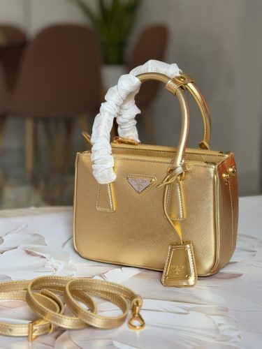 PHOTO-2025-12-04-21-50-21