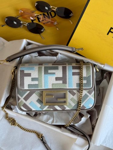 PHOTO-2025-12-11-14-06-32