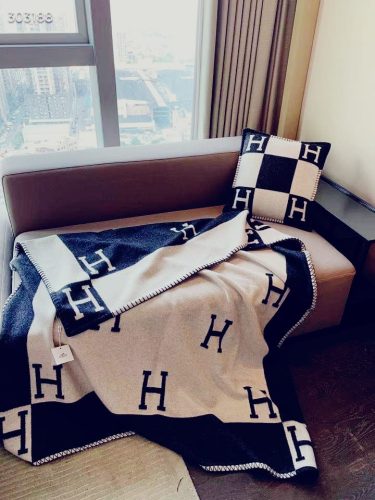 PHOTO-2025-12-12-22-40-36