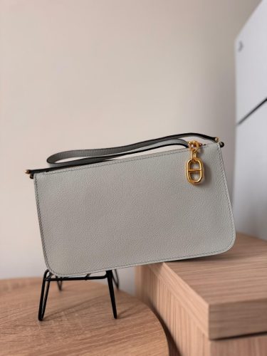 PHOTO-2025-12-20-16-00-42