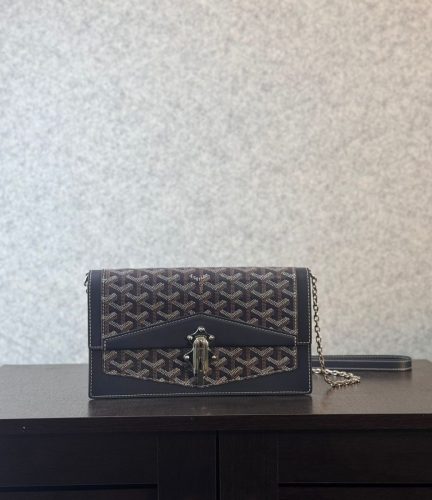 PHOTO-2025-12-23-14-44-42