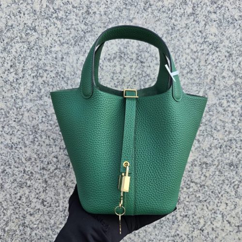 PHOTO-2025-12-27-18-50-11