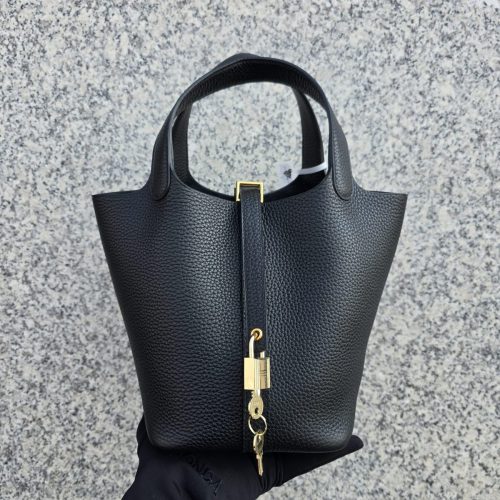 PHOTO-2025-12-27-18-50-17