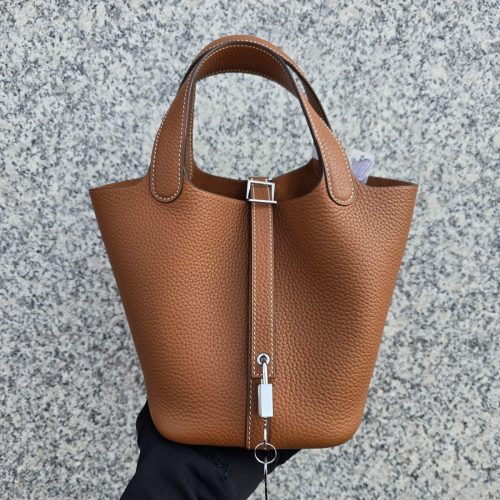 PHOTO-2025-12-27-18-50-18