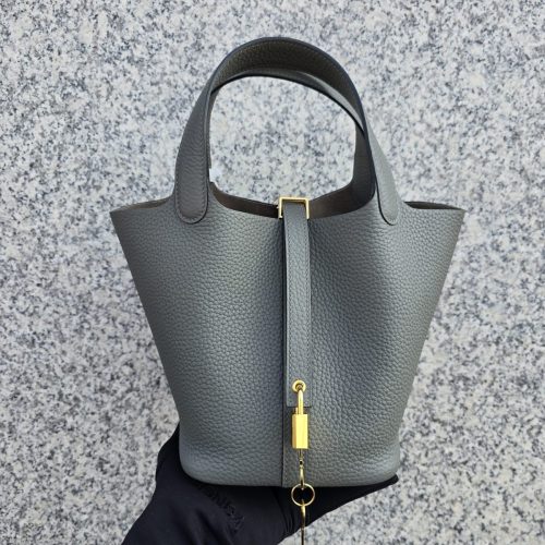 PHOTO-2025-12-27-18-50-19